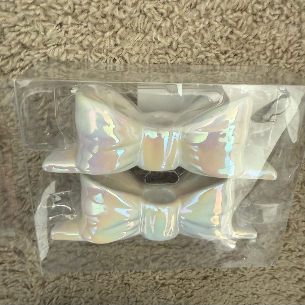 Iridescent White Bow Taper Candle Holders - Picture 2 of 3